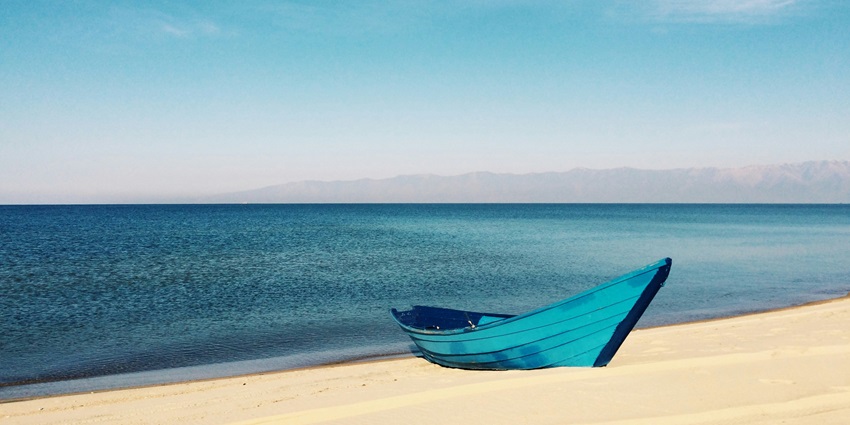 An image of the pristine Mae Phim Beach, one of the beautiful places in Thailand.