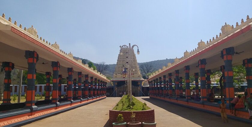 Explore the stunning architecture of the sacred Mahanandi Temple, Andhra Pradesh.