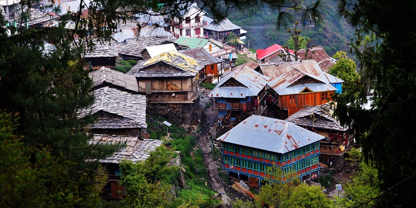 Enjoying a long walk to Malana is one of the best things to do in Tosh, Himachal Pradesh.