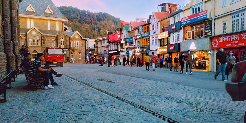 A Picture of the mall road. Shopping here is one of the best things to do in Shimla