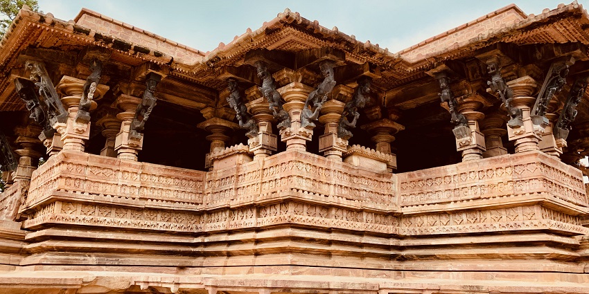 Seeking blessings at Mallamma Temple is one of the best things to do in Horsley Hills.