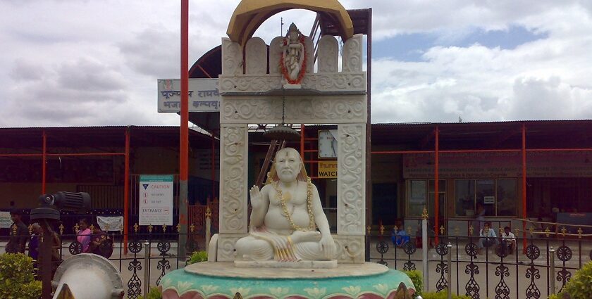 Mantralayam temple is the best place for devotees to visit for a perfect spiritual retreat