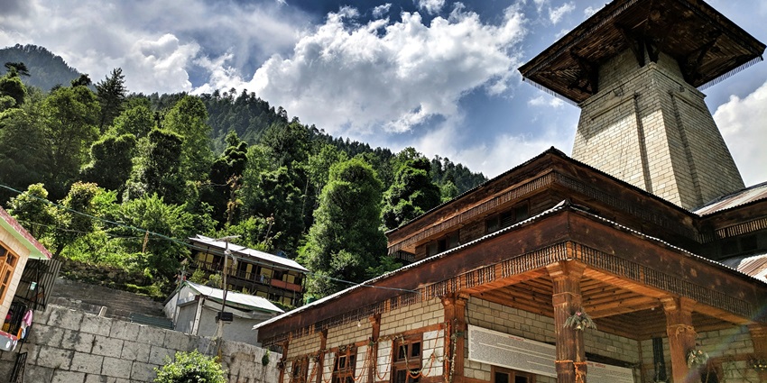 Exploring the ancient Manu Temple is one of the best things to do in Manali in May.
