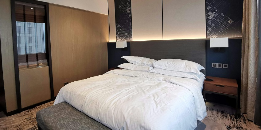 Many hotels near this destination offer variety of services to ensure tourists a comfortable stay