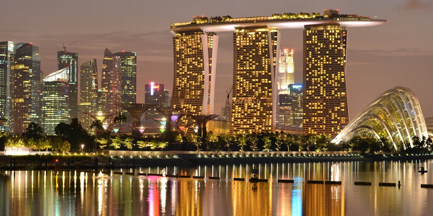 Marina Bay is renowned for its architectural marvels, including the Marina Bay Sands and the ArtScience Museum.