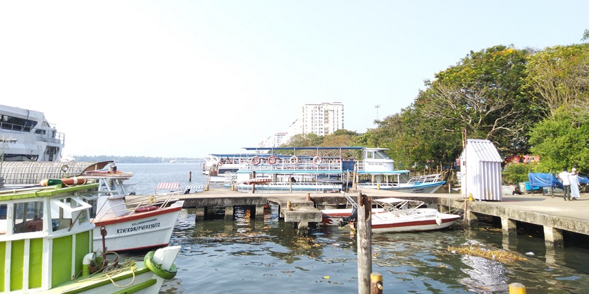 A picture of the Marine Drive in Kochi with numerous cruise ships parked around