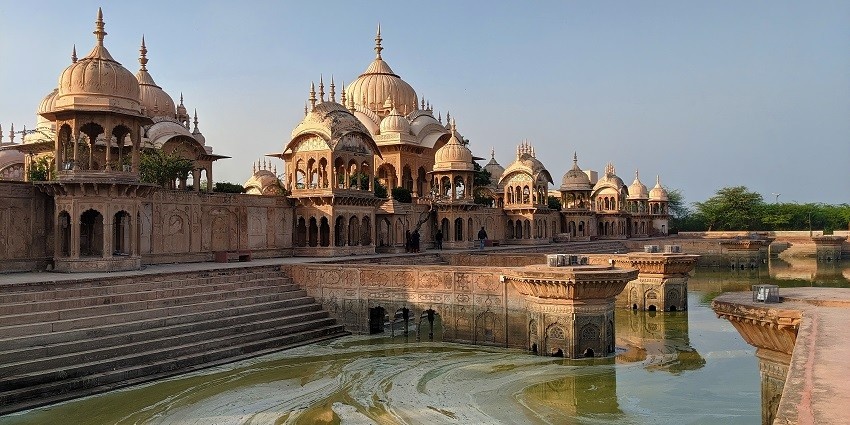A glimpse of the iconic Kusum Sarovar elegantly nestled in the region of Mathura.