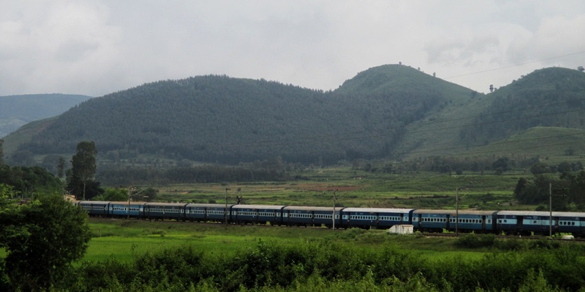 Matsyagundam, known for its natural beauty, is a place to visit near Ramanarayanam Temple.