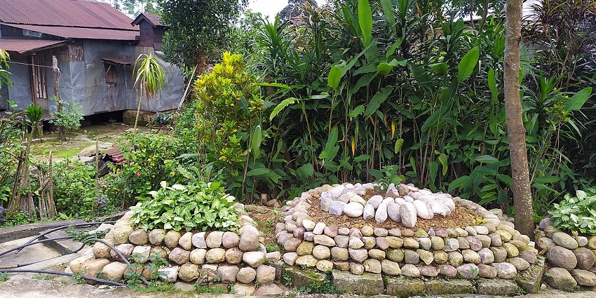 Mawlynnong Village is the tranquil and remote village offering pristine beauty of nature.