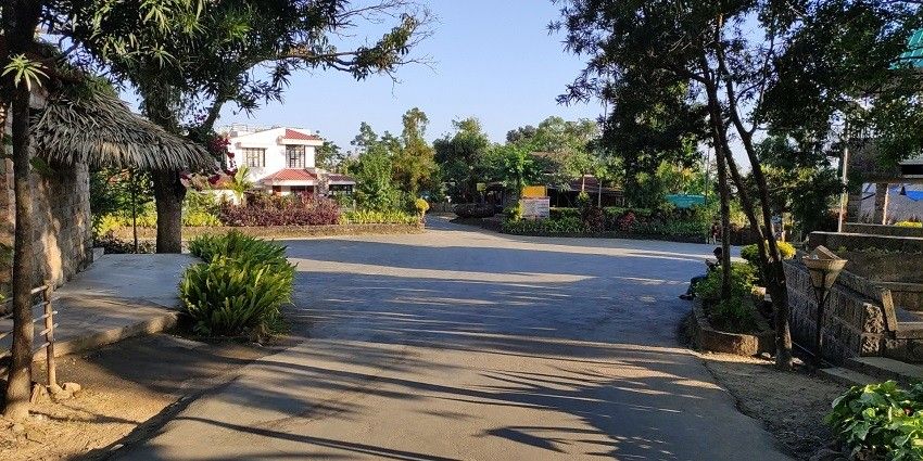 A picture of a street in Asia's cleanest village, located near Mawsmai Cave
