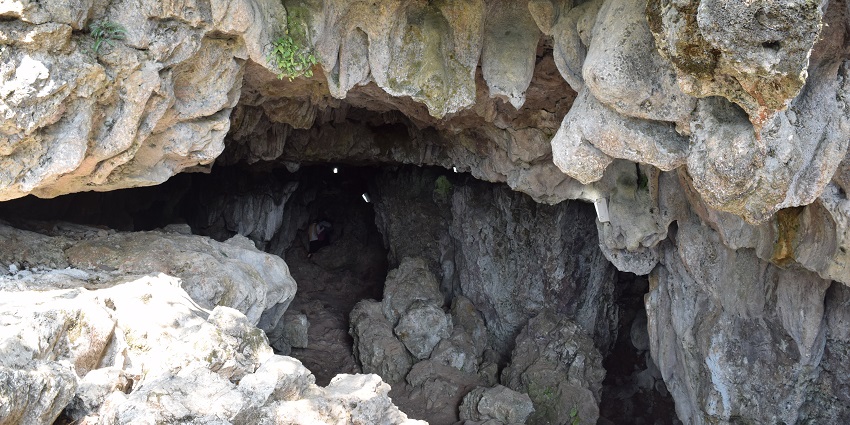 Mawsmai Cave is a natural wonder in the centre of Meghalaya offering a unique adventure.