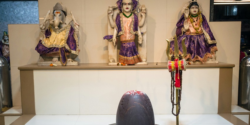 Mawsynram Cave Temple is one of the most sacred temples, dedicated to Lord Shiva.