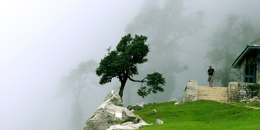 This destination offers the ideal blend of adventure and culture, with the trekking trails and monasteries