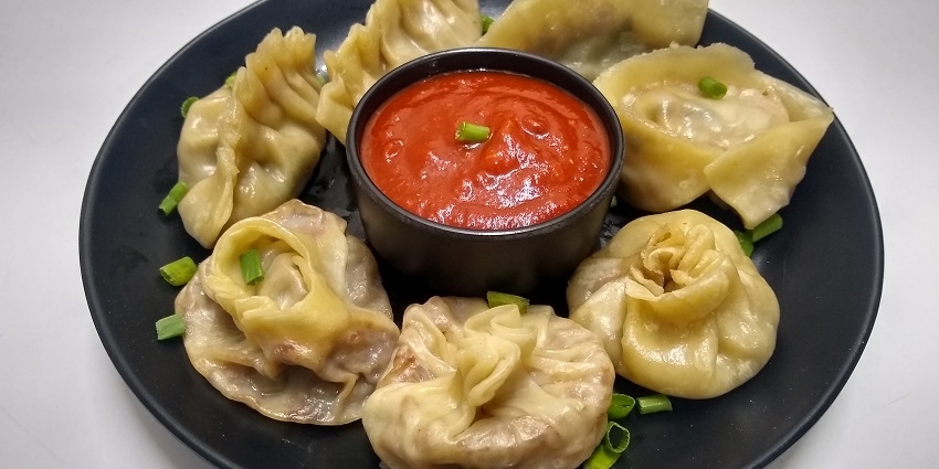 Norling Restaurant in this hill station has some tasty Tibetan food like momos and noodles