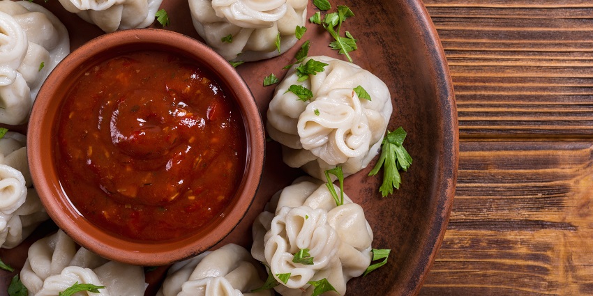 Savour traditional Tibetan dishes like momos, thukpa and local rice dishes in Bomdila