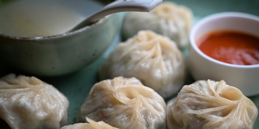 Try the delicious momos in Himachal Pradesh during your tour to Jaitak Fort.