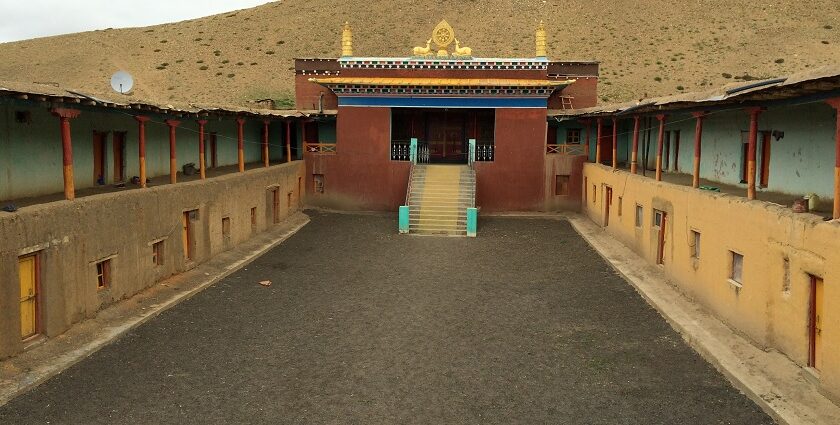 A breathtaking view of a monastery in Himachal Pradesh with colourful architecture.