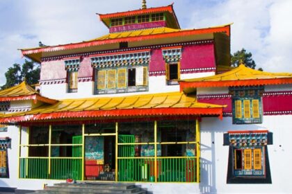 Gangtok has several monasteries which display cultural and spiritual legacy.