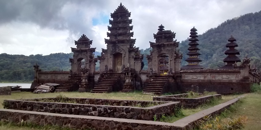 Picture of the beautiful Munduk village and historic temple which is best spot for trekking