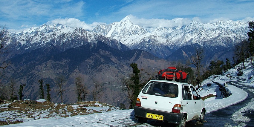 An awe-inspiring view of Munsiyari, one of the top places to visit in monsoon near Delhi.
