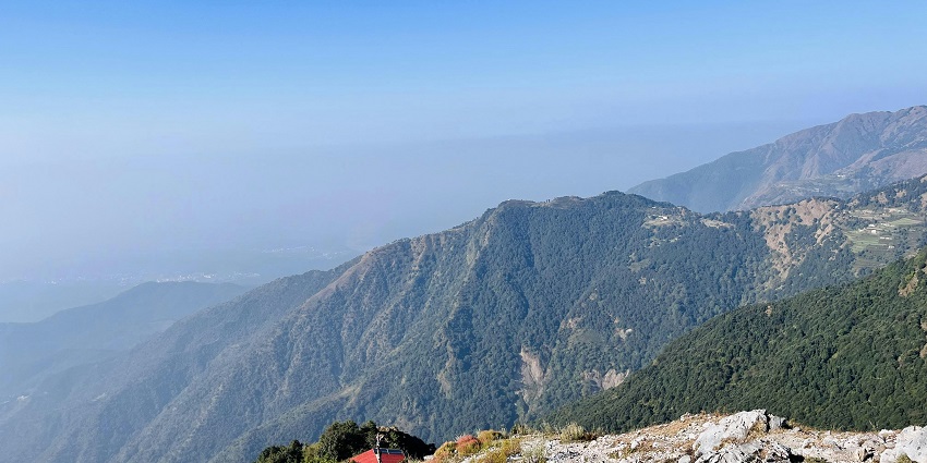 The peaks of Mussoorie, one of the serene places to visit near Delhi in February.