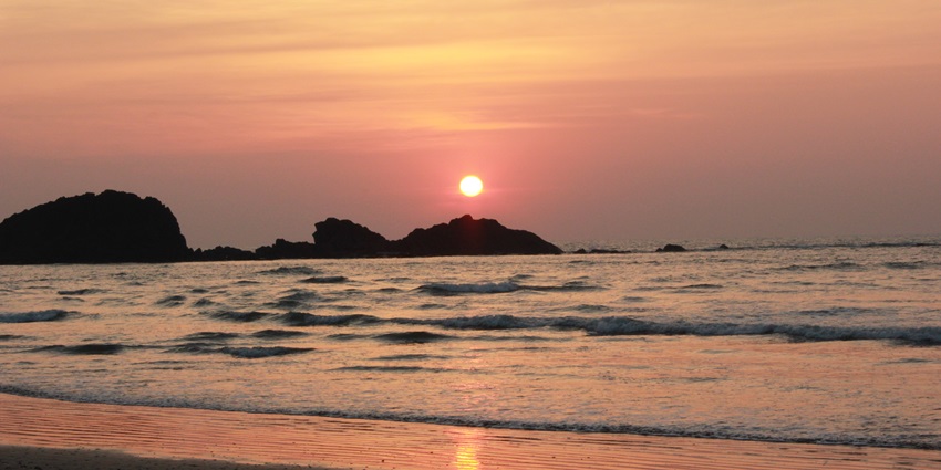This beach offers a very unique experience of driving through the golden shores witnessing the sunset