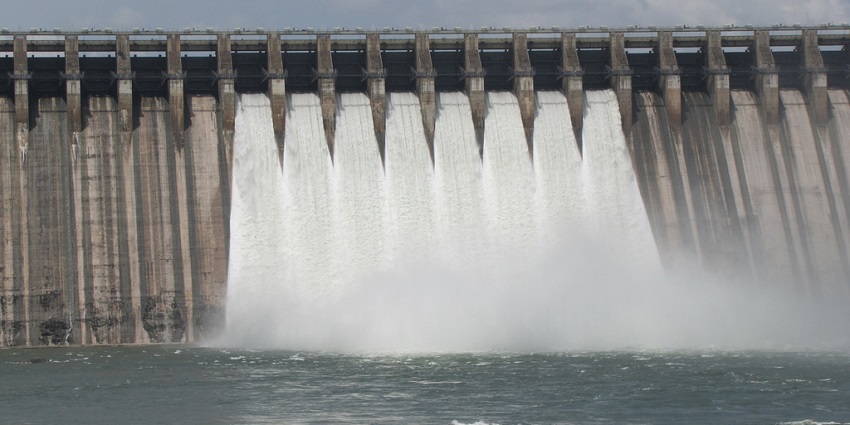 Nagarjuna Sagar Dam is one of the largest dams to explore near Ethipothala Waterfalls.
