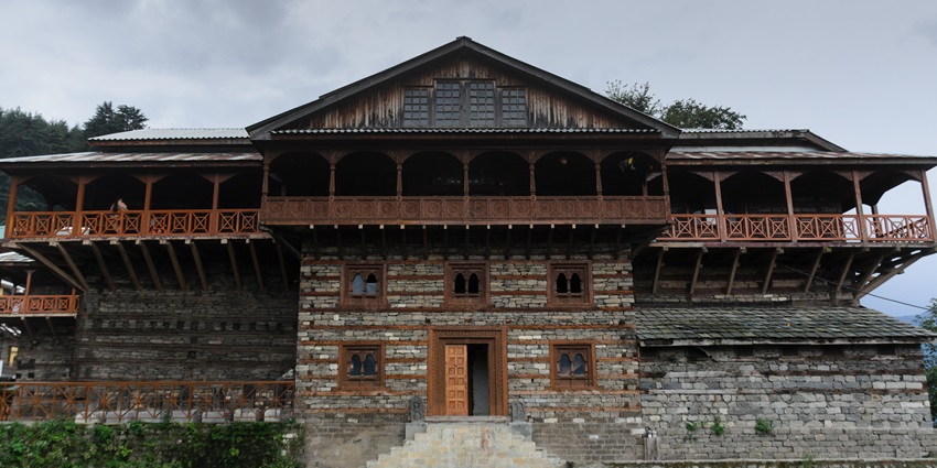 Scenic view of Naggar Castle in Kullu, showcasing its historic architecture - Hill Stations Near Palampur