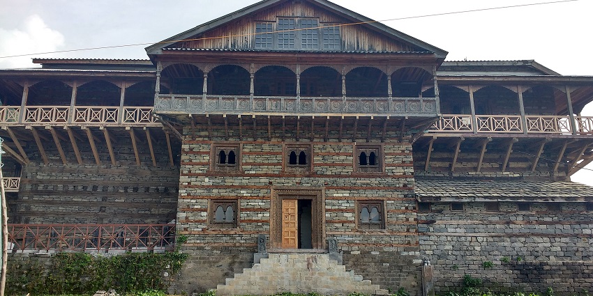 Naggar Castle and its historic architecture - Places to visit in Kullu Manali in December.