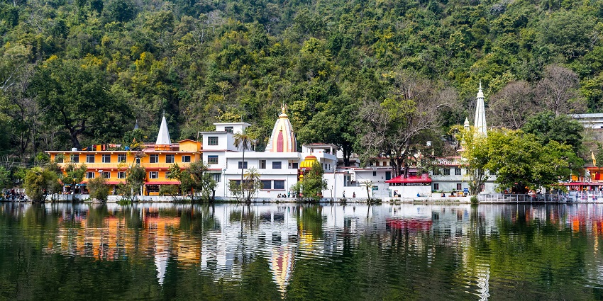 Nahan is a colonial offbeat place in Himachal Pradesh with an aesthetic beauty and charm