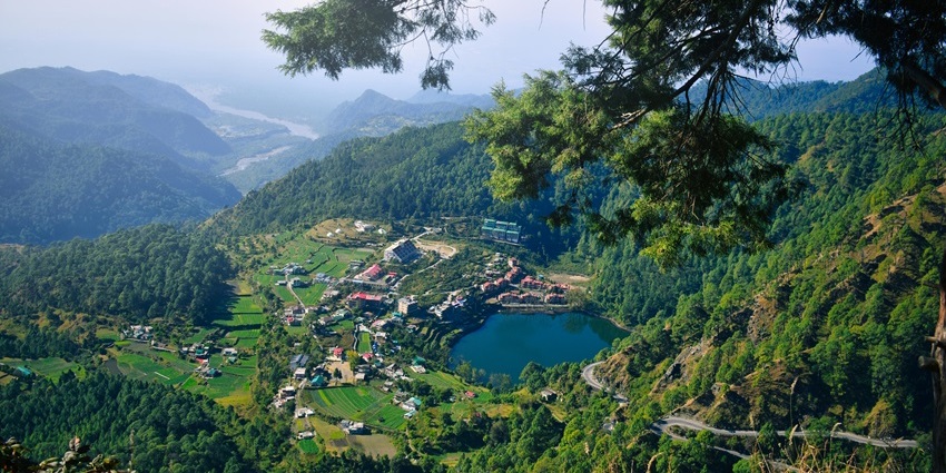 Scenic landscapes of Nainital, one of the most popular places to visit near Delhi in Febraury