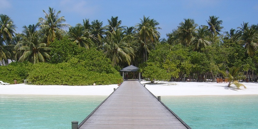 Nalaguraidhoo Beach is among the top ten beaches in Maldives providing snorkelling.