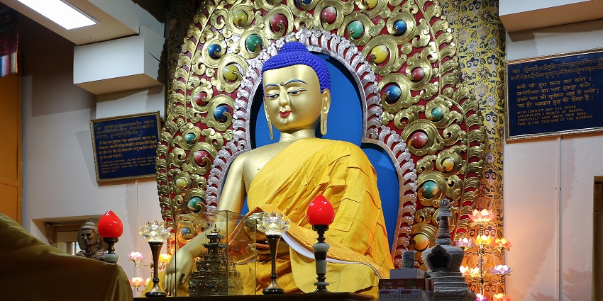 Namgyal Monastery is one of the most famous places to explore after Indrunag Paragliding.