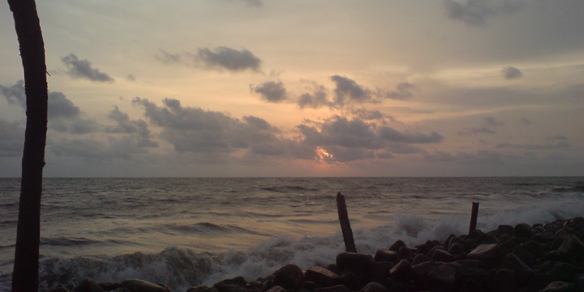 Immerse yourself in the serenity of Nattika Beach, one of the beaches near Guruvayur.