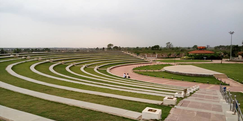 The fest at Naya Raipur Central Park is lined up with music concerts and food stalls.