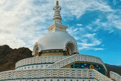 Witness the intrinsic architecture and scenic beauty when visiting the Nechung Monastery.