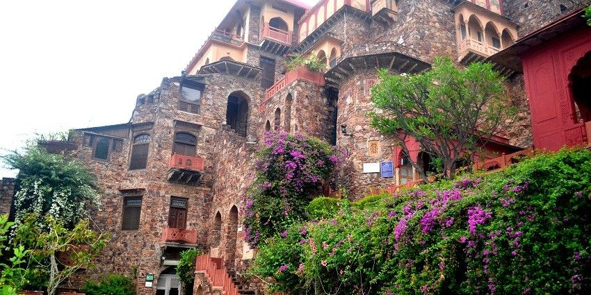 A serene view of Neemrana Fort, one of the best places to visit near Delhi in February.