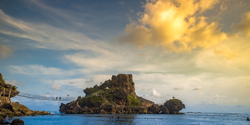 Nglambor Beach is one of the most stunning places for every adventure enthusiast.