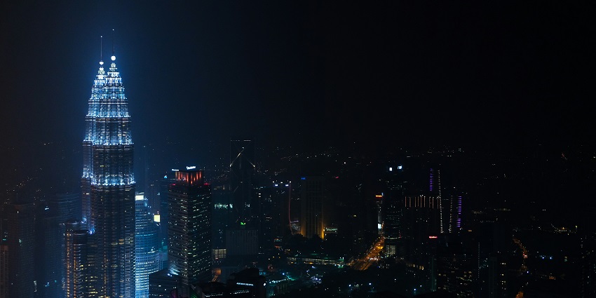 Kuala Lumpur is known to be the epicentre to enjoy Malaysia nightlife as the sun sets.