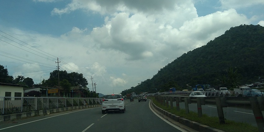 Nongpoh, known for its lush greenery and beautiful views, is a must-visit place.