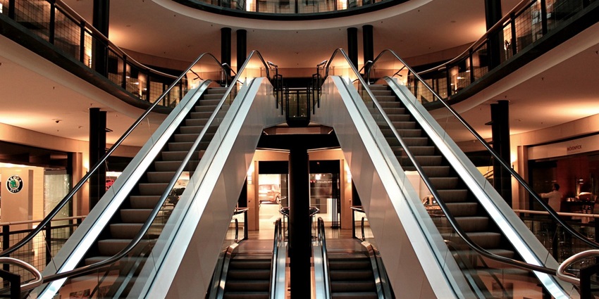 Scnaopshot of the magnificent North Ex Mall where you can shop and dine