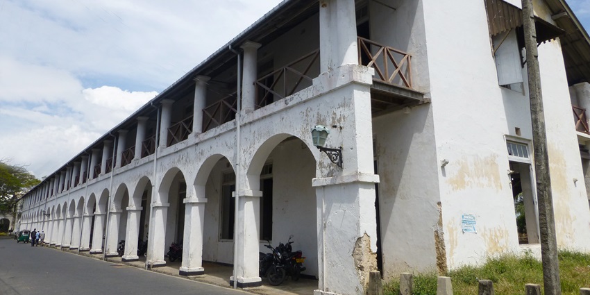 A view of the Old Dutch Hospital, one of the best places to explore near Galle Fort.