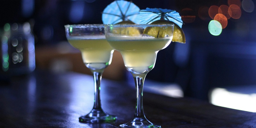 Old Man's is one of the most amazing seaside places for Bali Nightlife for Singles.