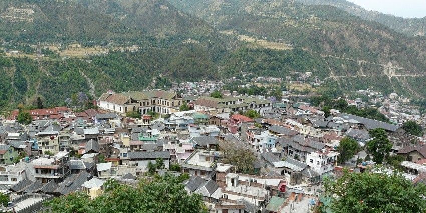 An aerial view of the town, where Bhuri Singh Museum is located, during daytime