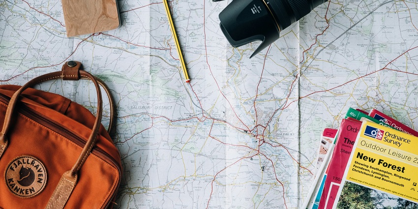 Pack all your travel items and things on your trip to the natural wonders of Sri Lanka.
