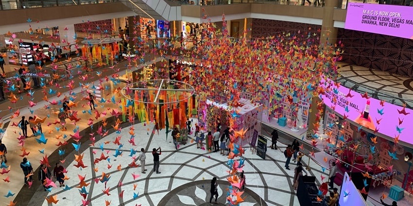P&M Mall, one of the modern malls, which makes it a best place for shopping in Patna.