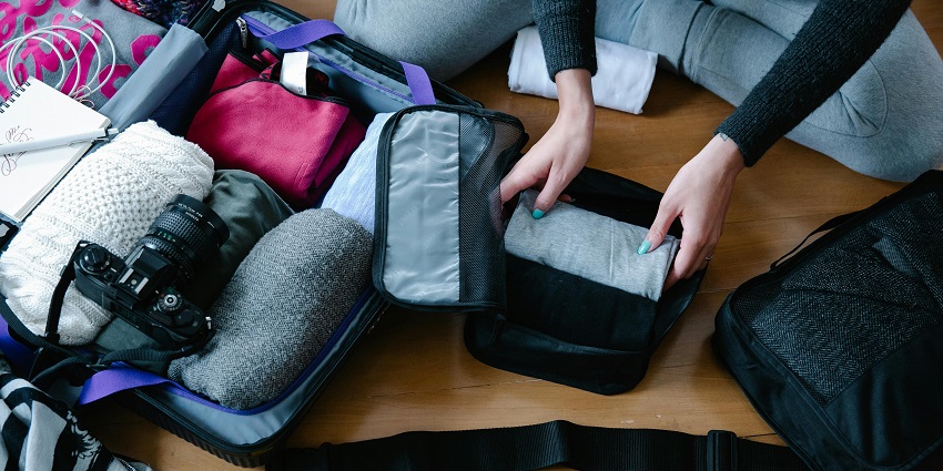 For a visit to Dickwella Beach, choose to pack comfy clothes for a better experience.