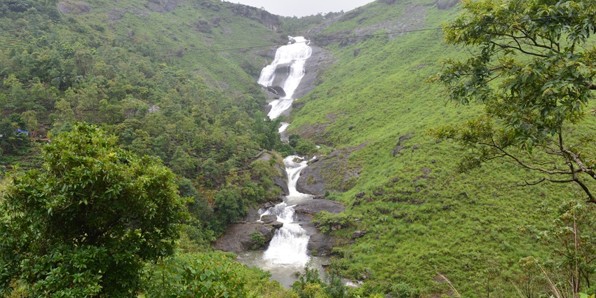 An image of the waterfall cascade similar to Palakolli waterfalls in Kasaragod, Kerala