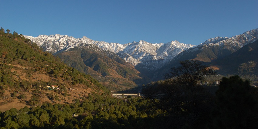 A charming hill town surrounded by lush tea gardens and offering panoramic.