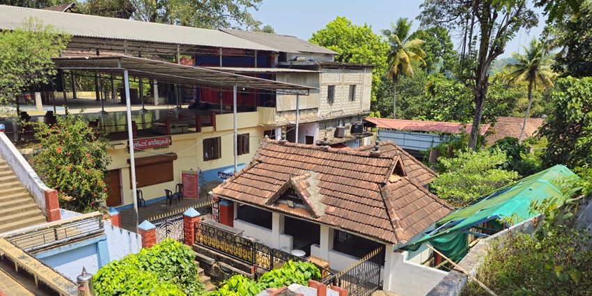 Panachikkadu Saraswathi Temple is known as Dakshina Mookambika, dedicated to Saraswathi.